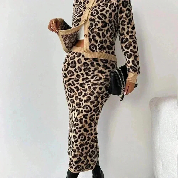 Brown Elegant Women's Leopard Print Casual Loose - Picture 6 of 6